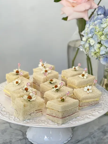 Coffee Break ชา กาแฟหอมกรุ่น และขนมของว่าง ช่วยเติมความอิ่ม ให้กับทุกงานเลี้ยงประชุม สัมมนา